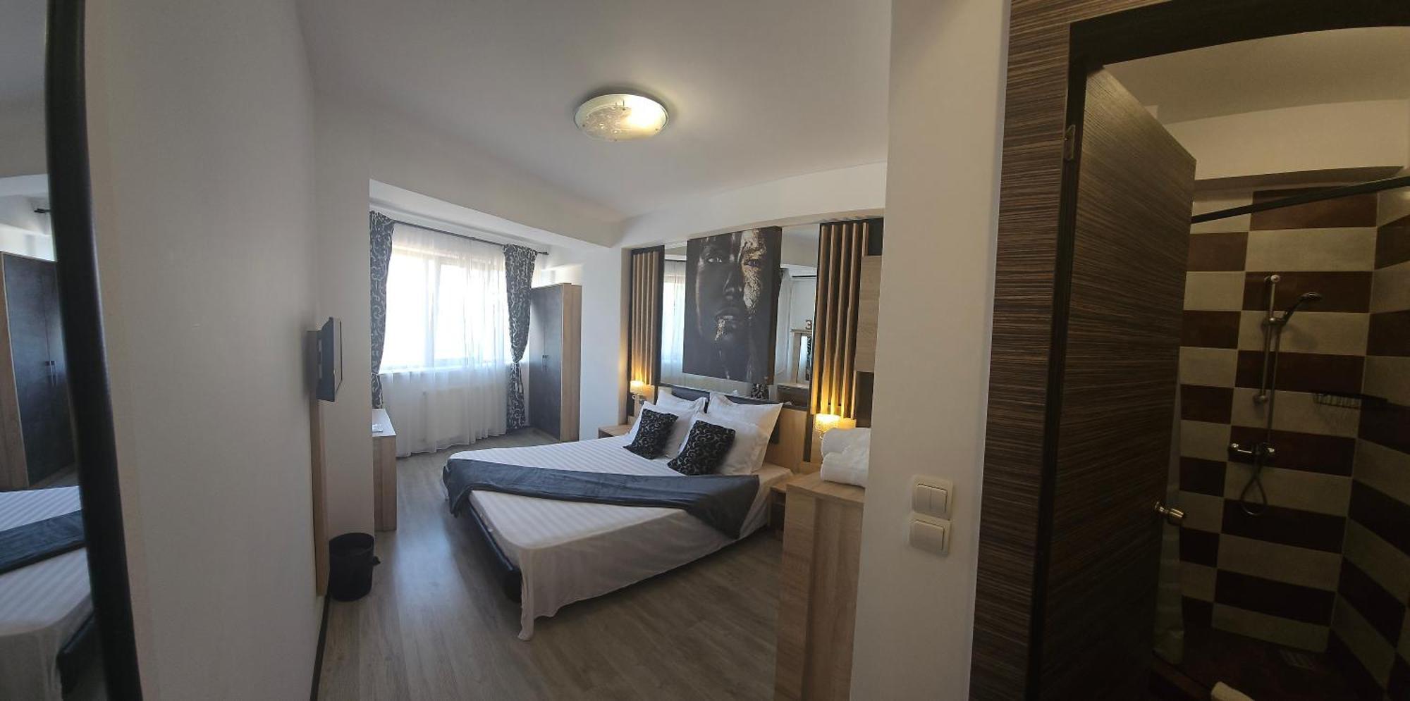 Theline Hotel Букурещ Екстериор снимка